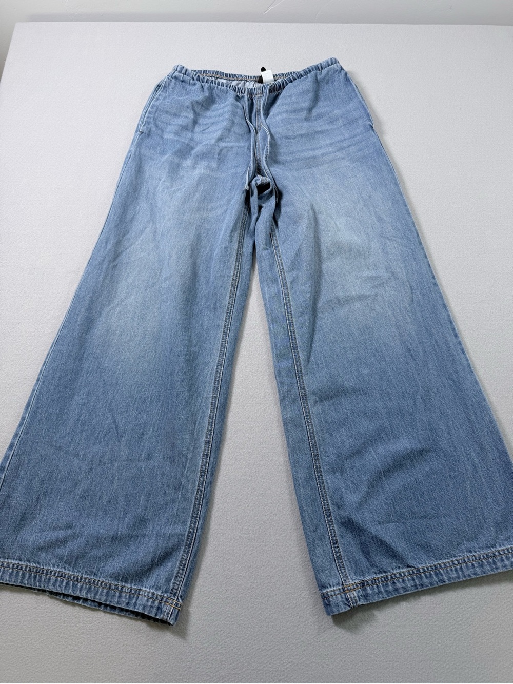 H&M Divided Light Wash Wide Leg Elastic Waist Jeans XS